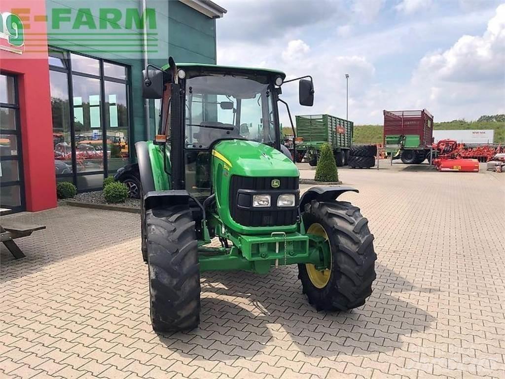 John Deere 5070 m Traktori