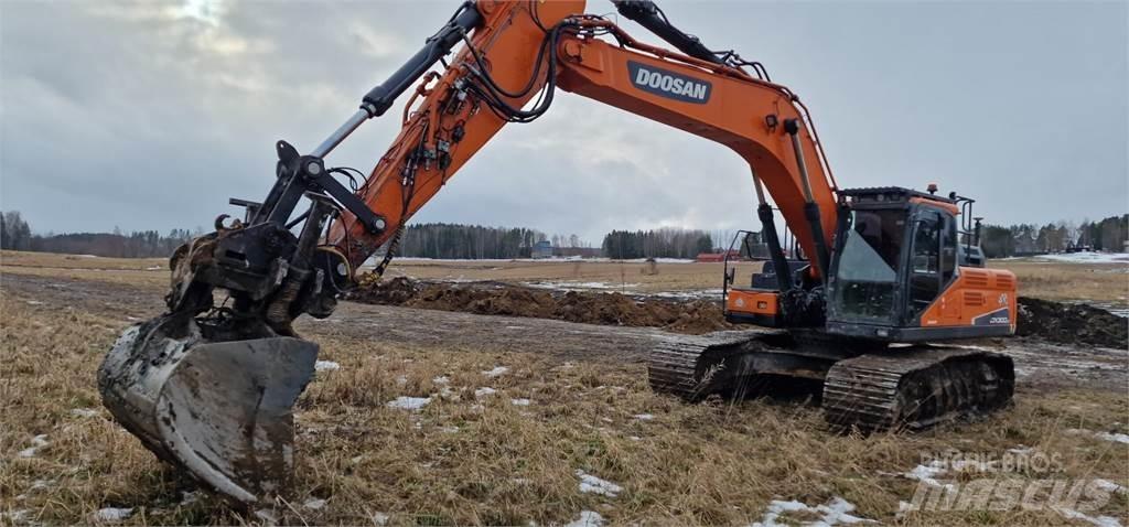 Doosan DX300 LC-5 Bageri gusjeničari