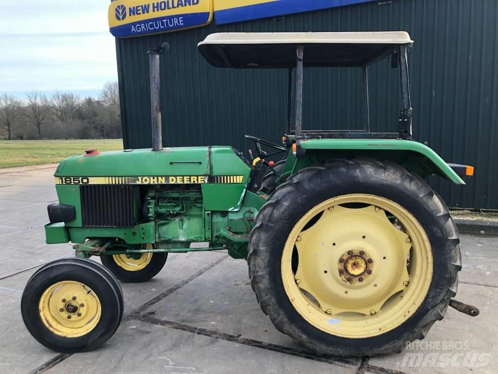 John Deere 1850 Traktori