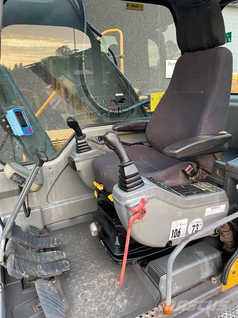 Volvo EC240B Bageri gusjeničari