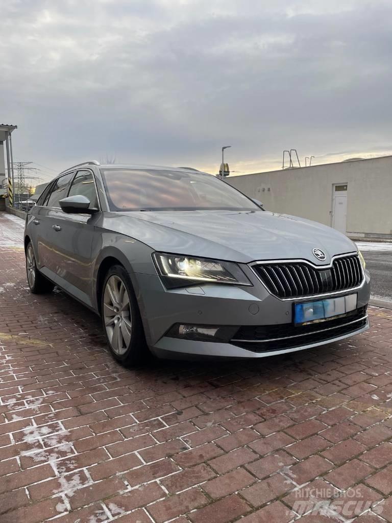 Skoda Superb Automobili