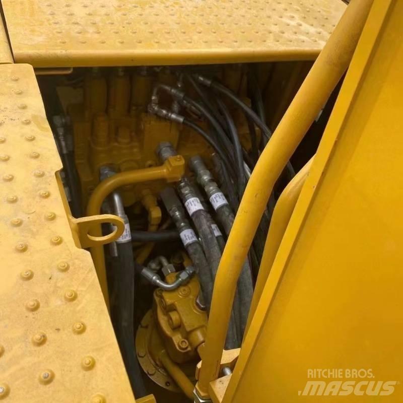 CAT 312 Bageri gusjeničari