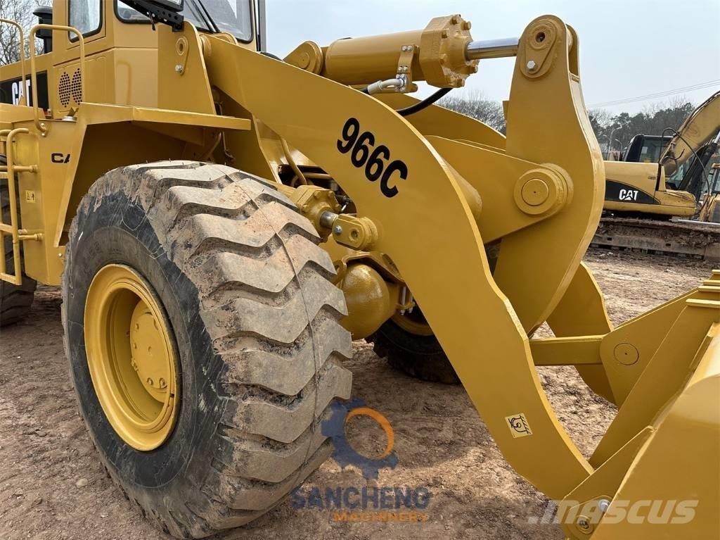 CAT 966C Utovarivači na kotačima