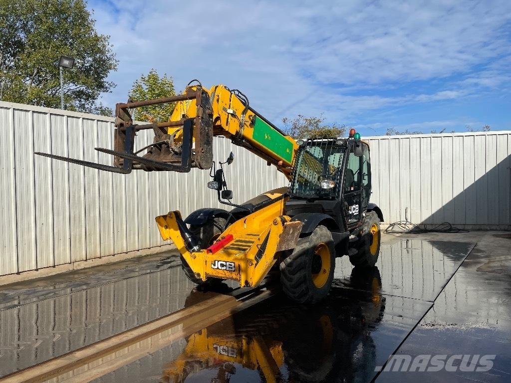 JCB 540-140 Hi Viz Teleskopski viličari