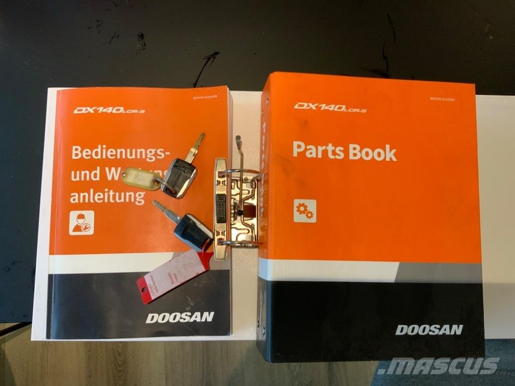 Doosan DX 140 LCR Bageri gusjeničari