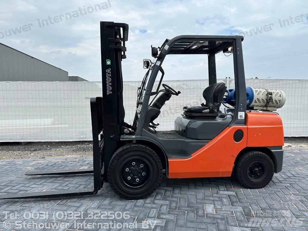 Toyota 02-8FGJF35 Plinski viličari