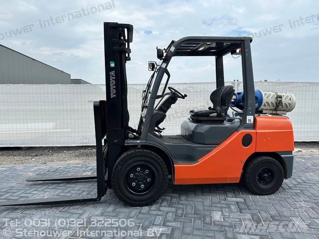 Toyota 02-8FGJF35 Plinski viličari