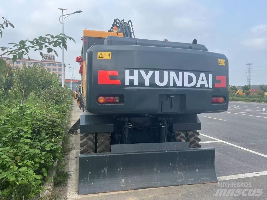 Hyundai 210WVS Bageri na kotačima
