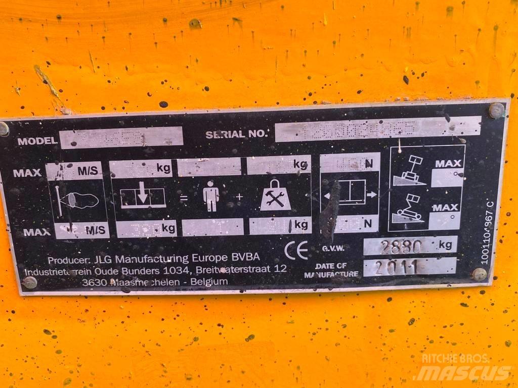 JLG 3246 ES Škaraste platforme