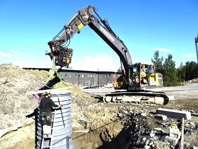 Volvo EC220EL Bageri gusjeničari