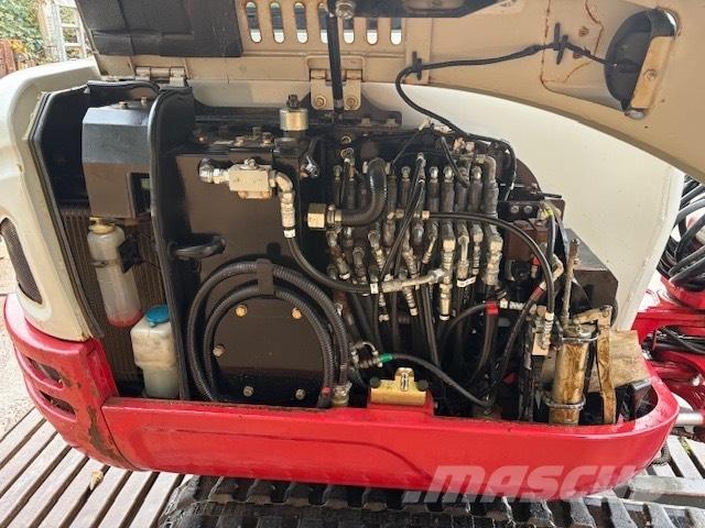 Takeuchi TB 230 Mini bageri <7t