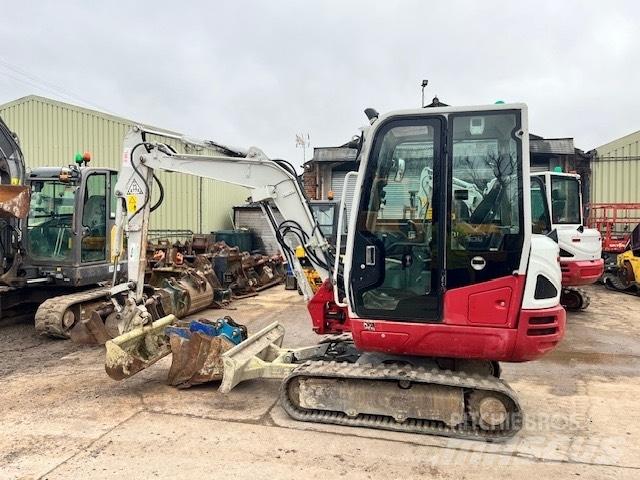 Takeuchi TB 230 Mini bageri <7t