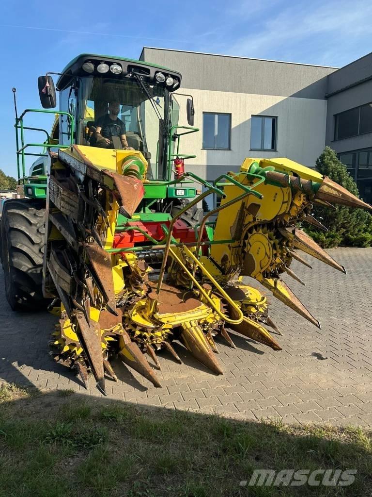 John Deere 7300 Strojevi za krmu na vlastiti pogon
