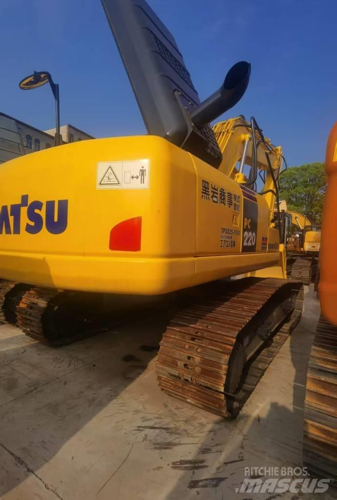 Komatsu PC 220 Bageri gusjeničari