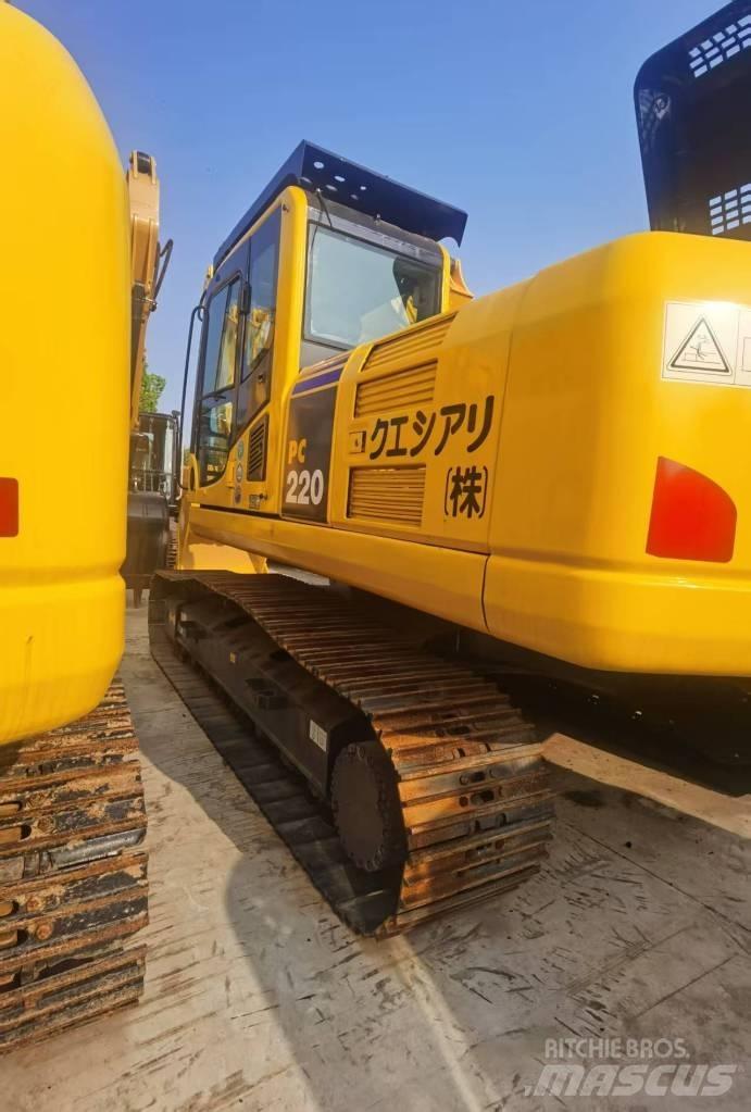 Komatsu PC 220 Bageri gusjeničari