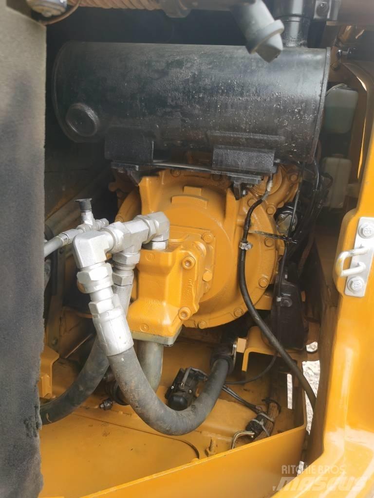 CAT 308 E 2 Bageri gusjeničari