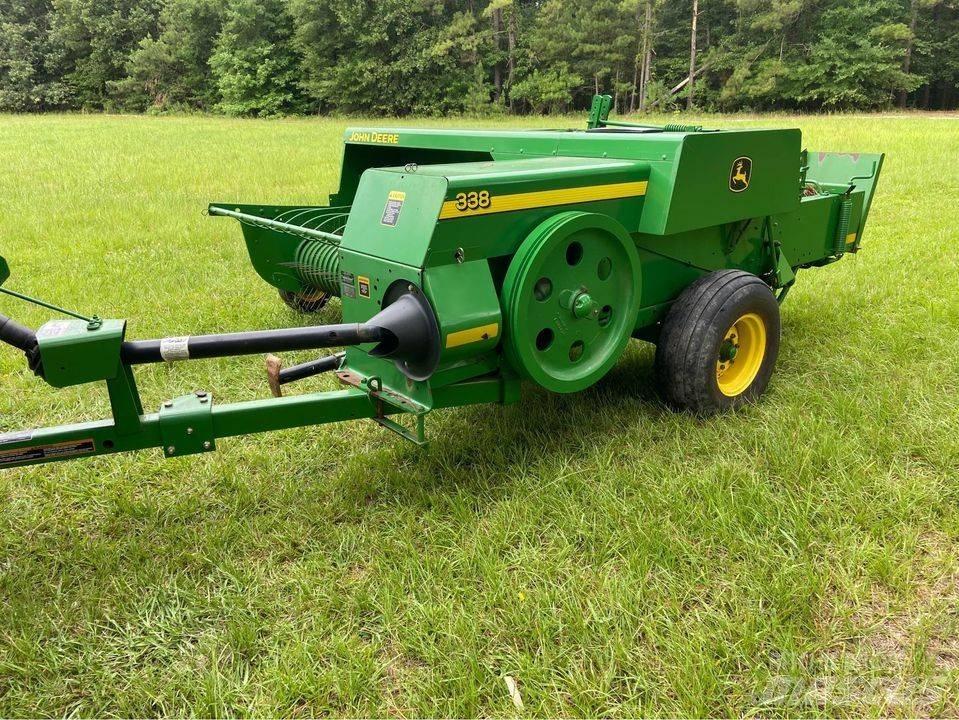 John Deere 338 Baler Balirke za kockaste bale