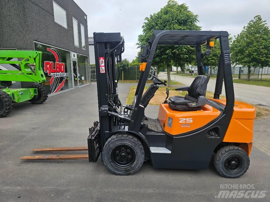 Doosan D 25 G Dizelski viličari