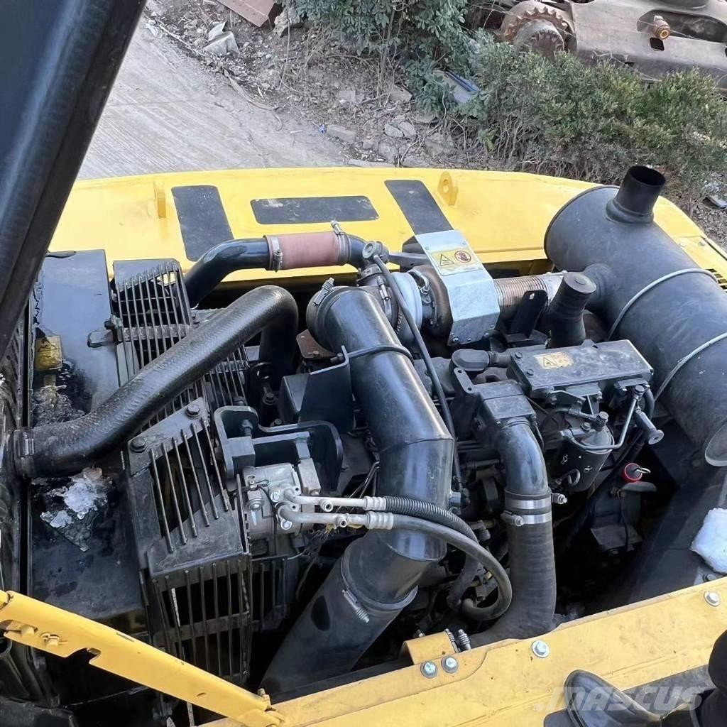 Komatsu PC 360-7 Bageri gusjeničari