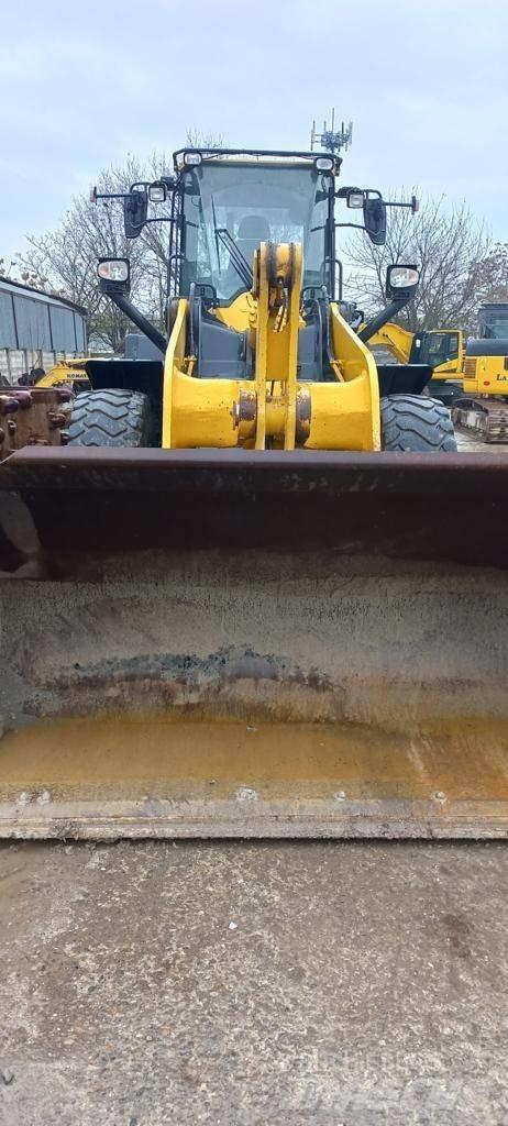 Komatsu WA 320 Utovarivači na kotačima
