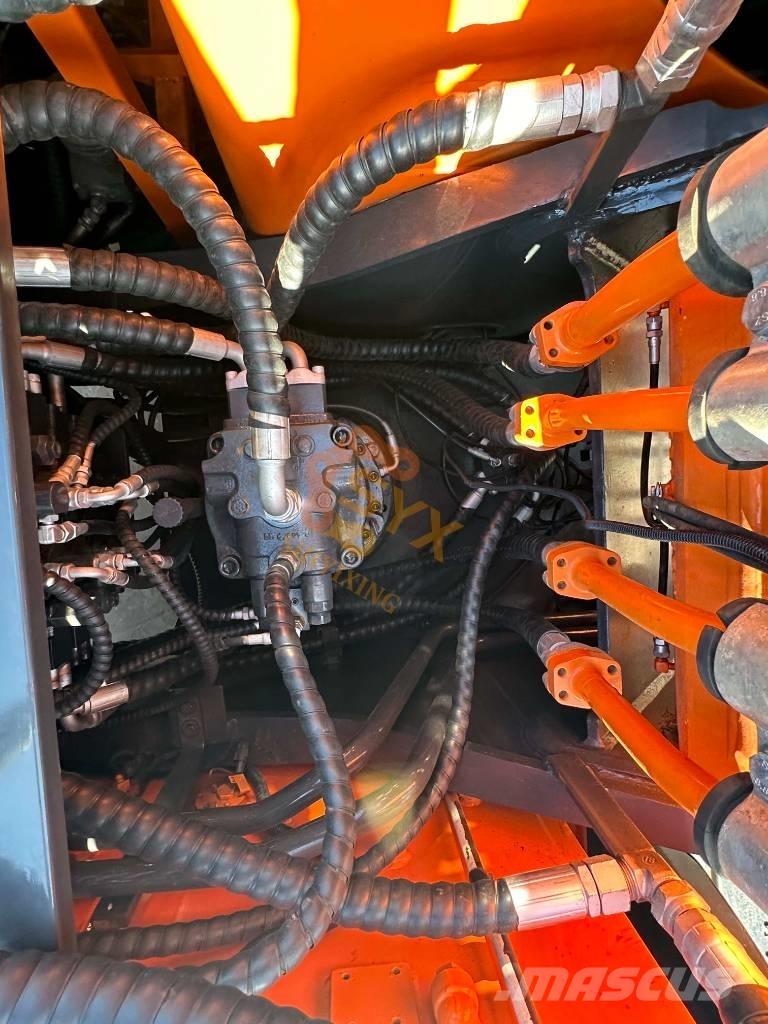 Doosan DX 225 LCA Bageri gusjeničari