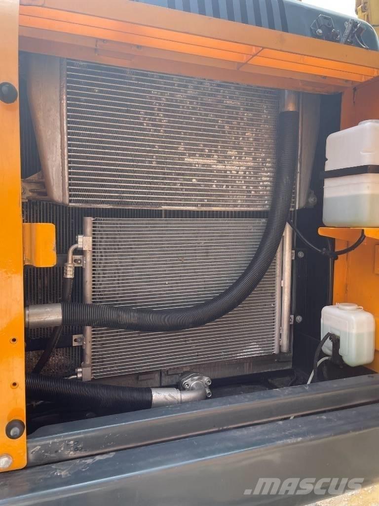 Hyundai 220LC-9S Bageri gusjeničari