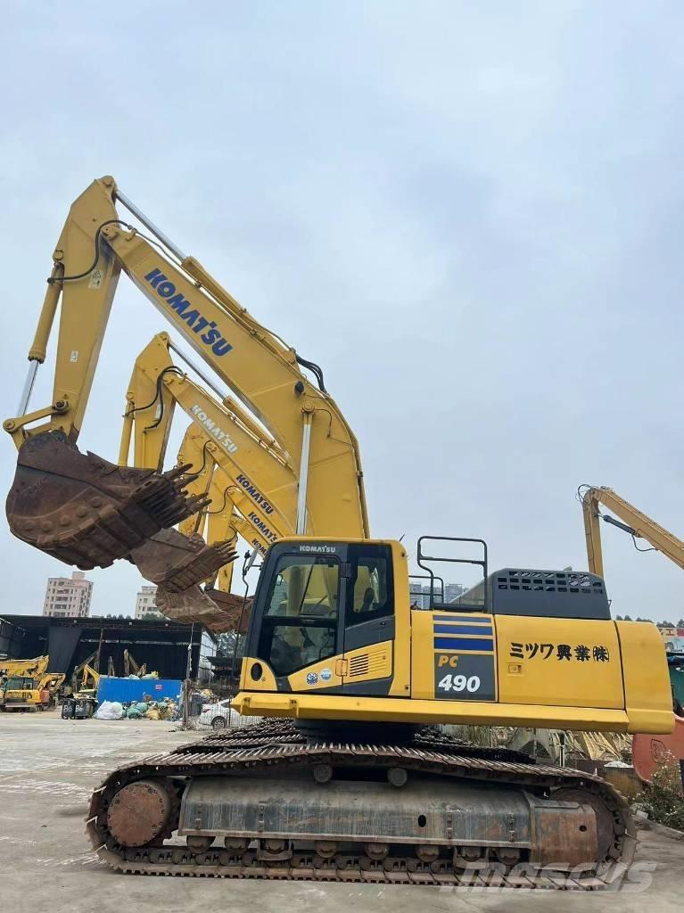 Komatsu PC490-10 Bageri gusjeničari