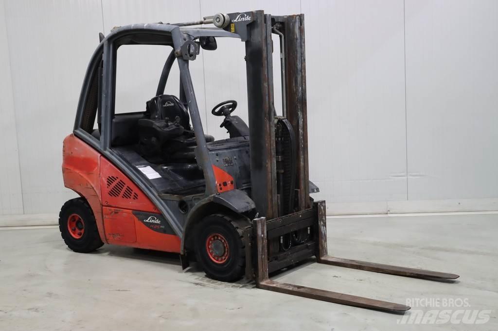 Linde H25D-02 Dizelski viličari