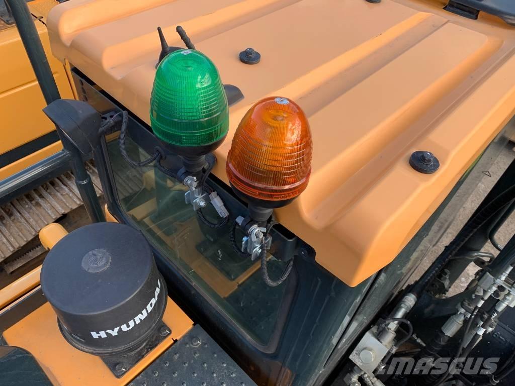 Hyundai HX220A L Bageri gusjeničari
