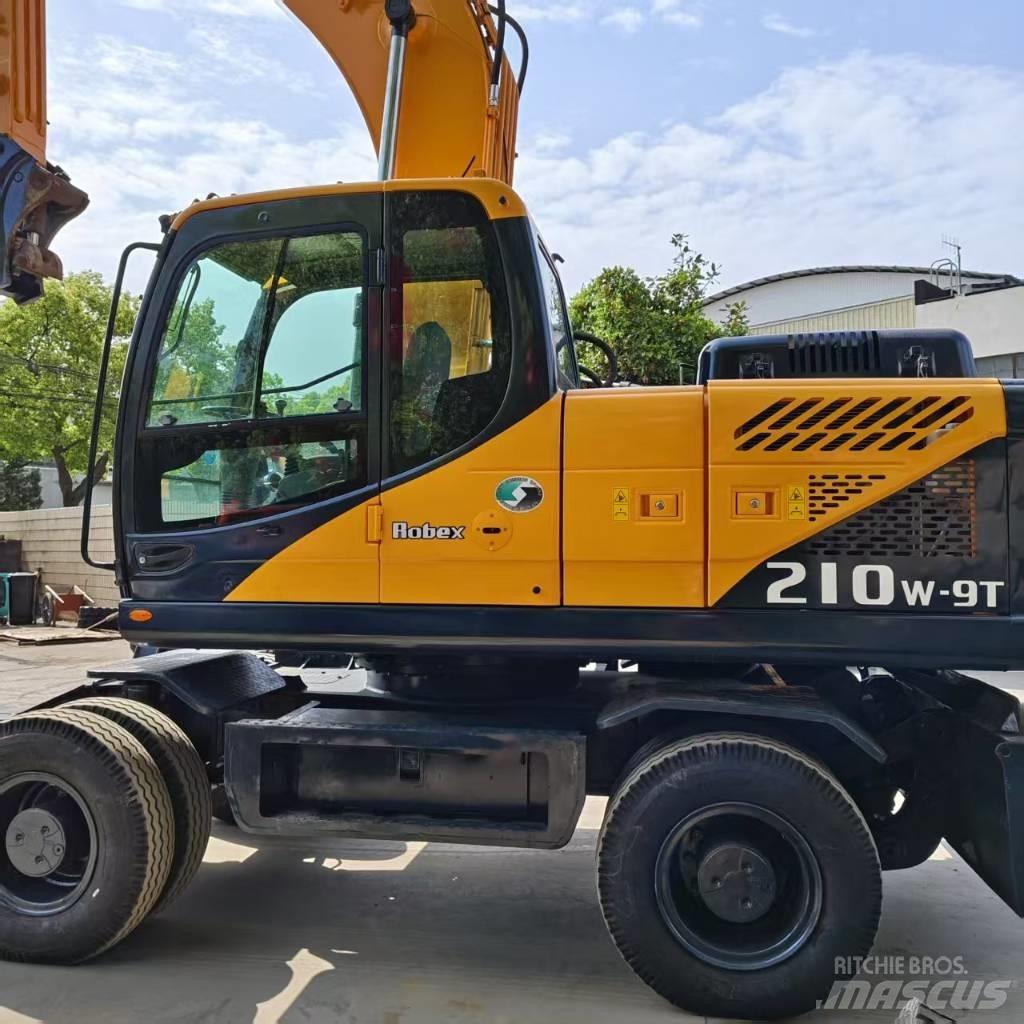 Hyundai 210w-9 Bageri na kotačima
