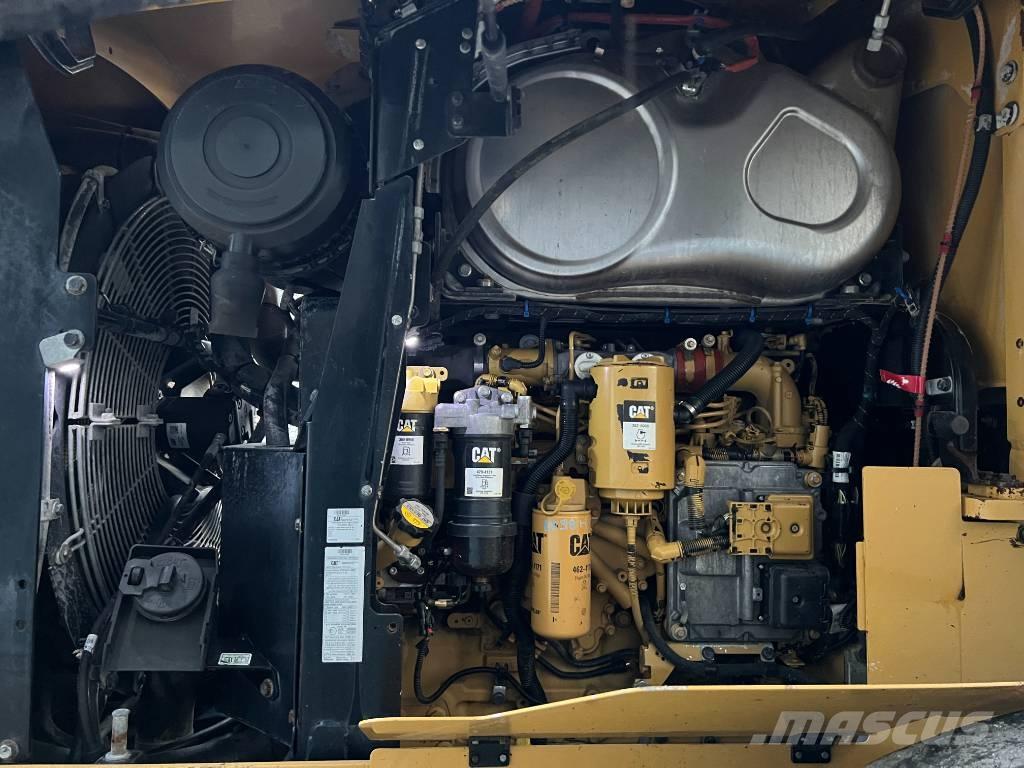 CAT 930M Utovarivači na kotačima