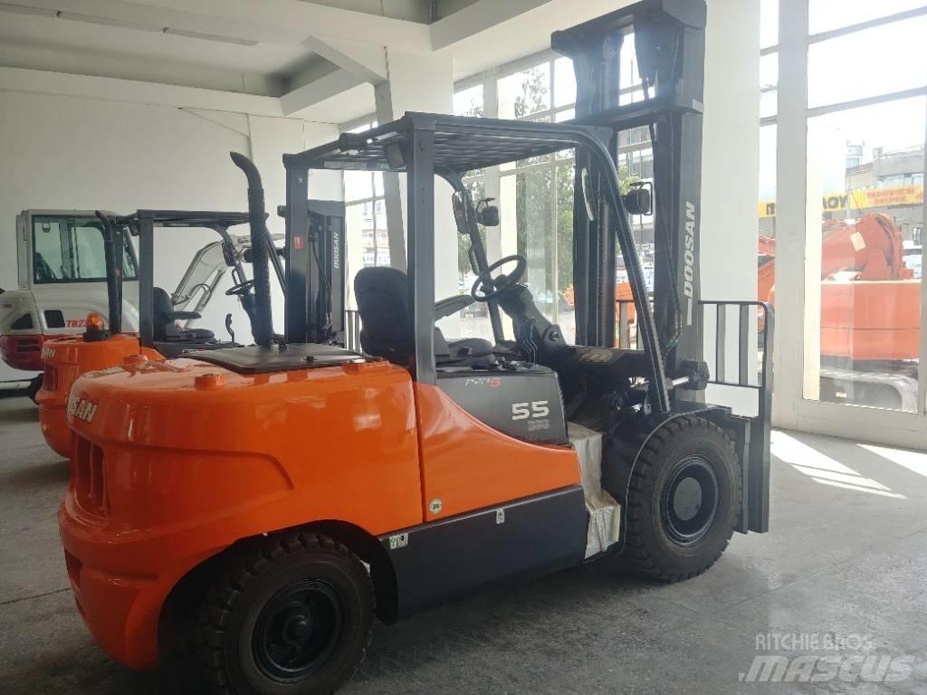 Doosan D55 SC-5 Dizelski viličari