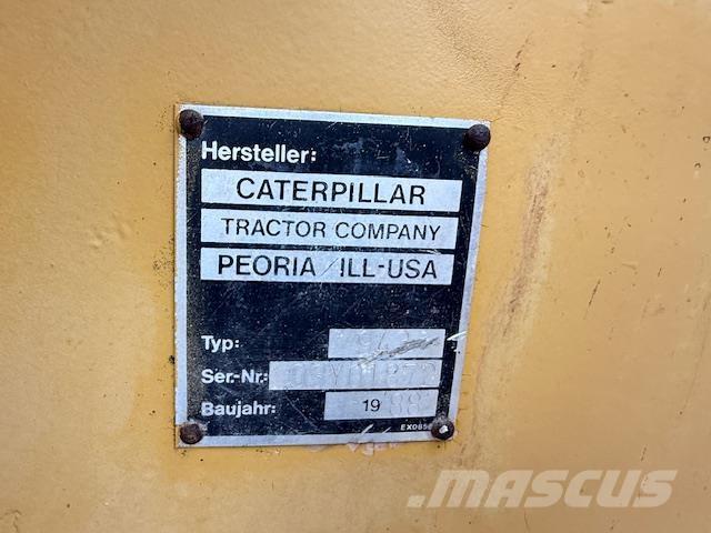 CAT 943 Utovarivači na kotačima