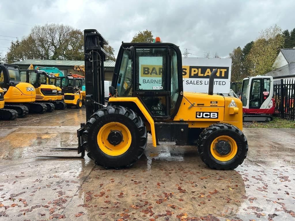 JCB 930 RTFL Terenski viličar