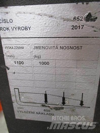 Toyota OSE 100W Niskopodizni komisioni viličar