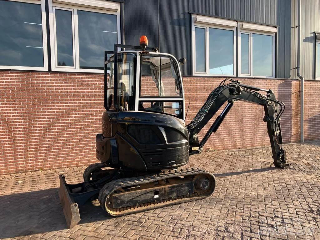 Messersi M28UC Mini bageri <7t