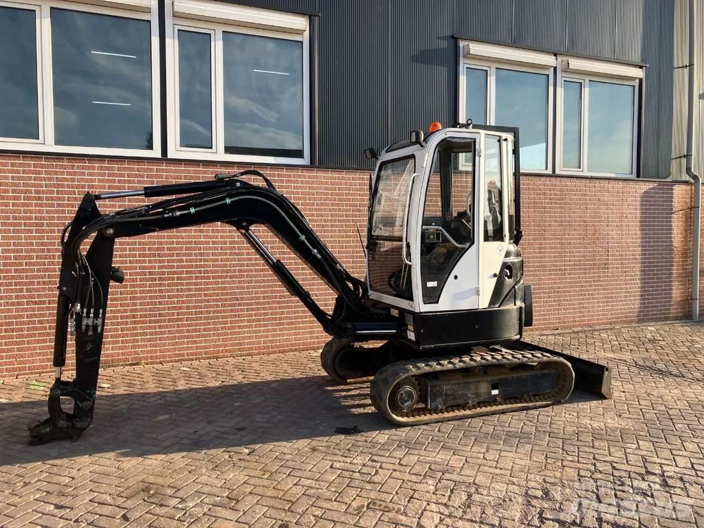 Messersi M28UC Mini bageri <7t