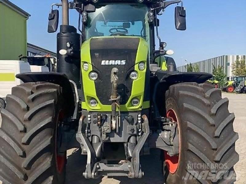 CLAAS Axion 930 Traktori