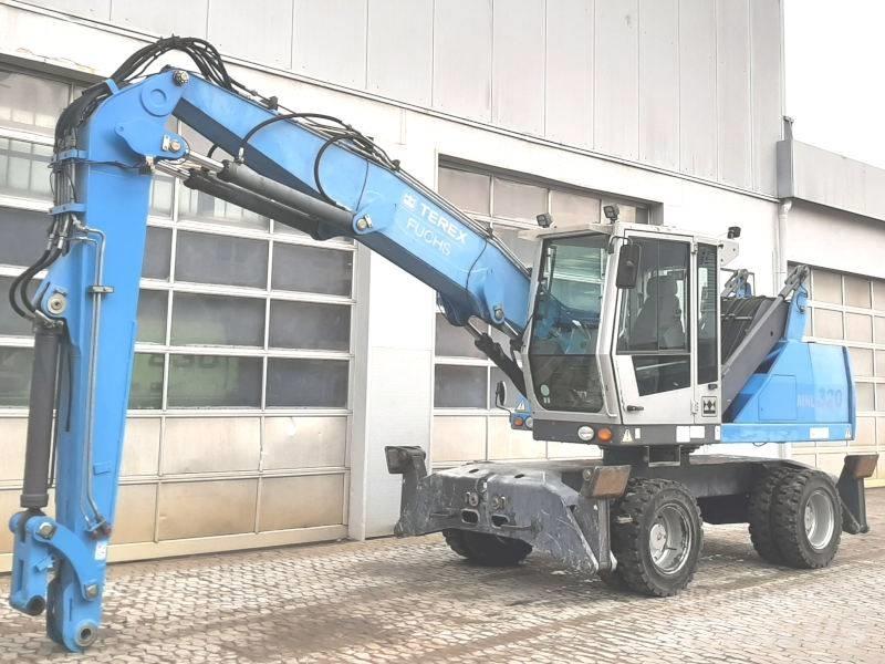 Fuchs MHL 320 D Bageri za manipuliranje materijalom / otpadom