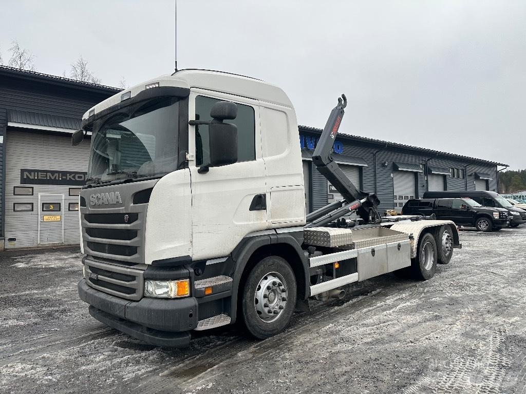 Scania G450 6x2*4 Rol kiper kamioni s kukama za dizanje