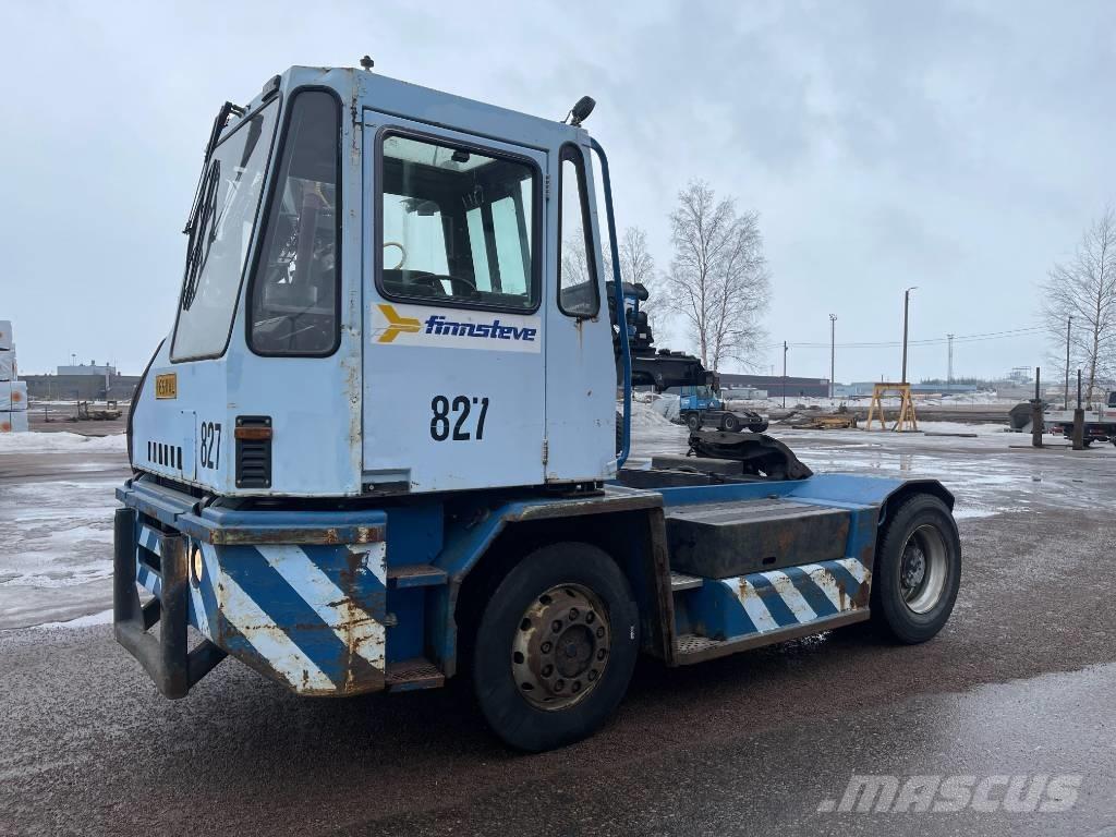 Sisu TRX181 Vučna vozila