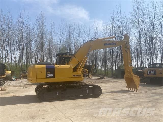 Komatsu PC200-7 Bageri gusjeničari
