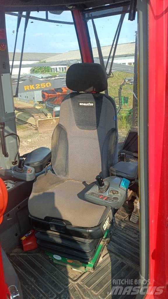 Komatsu 875 Forvarderi