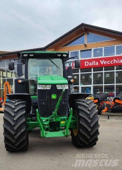 John Deere 7290 R Traktori