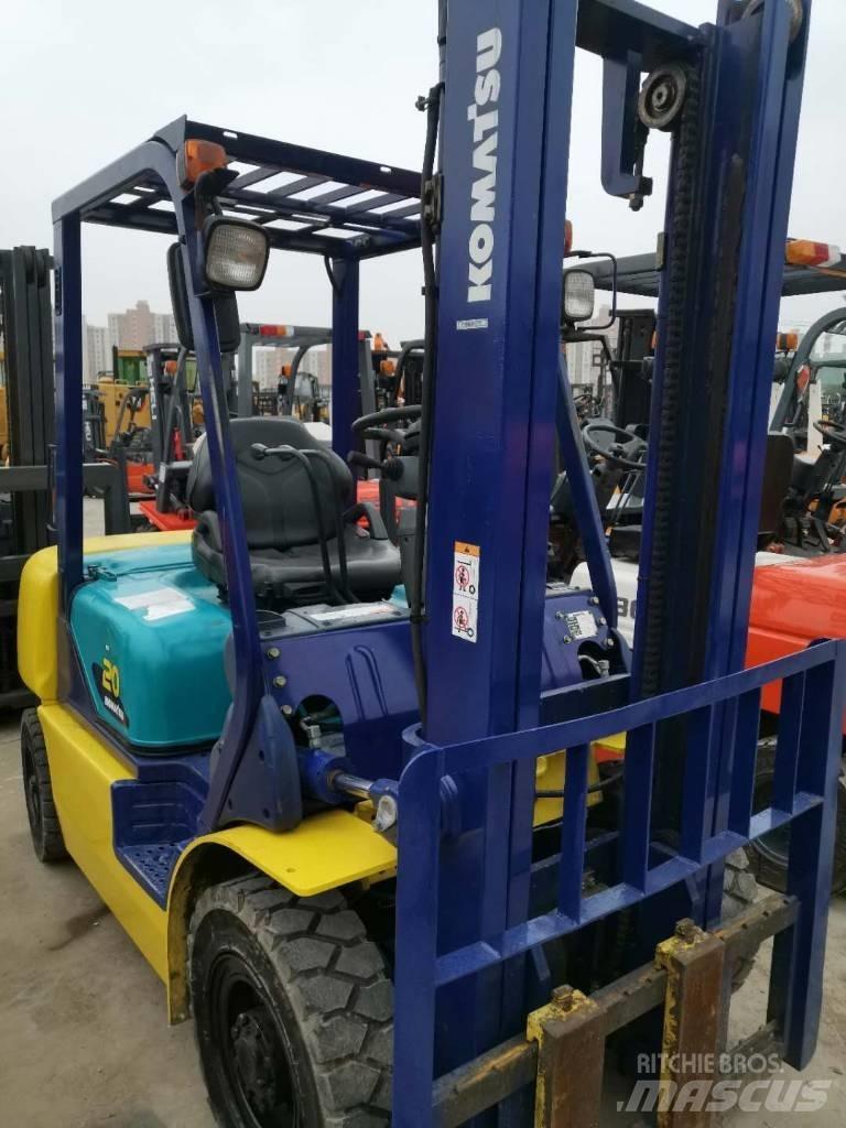 Komatsu 30 Teleskopski viličari