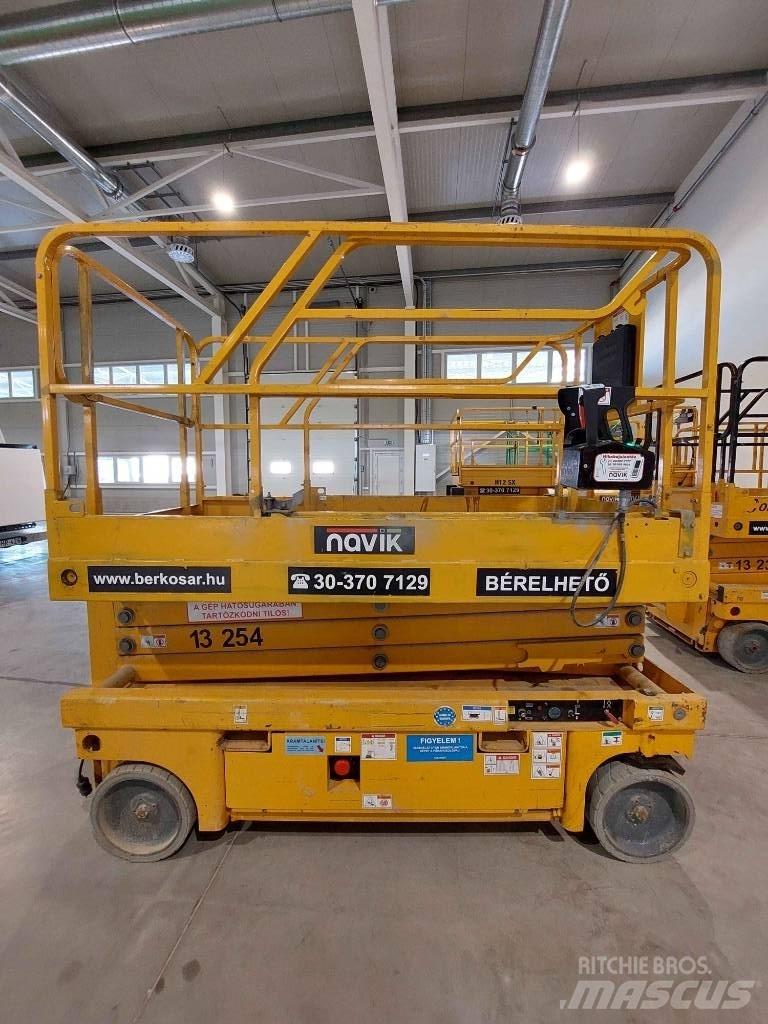 Haulotte Compact 10 Škaraste platforme