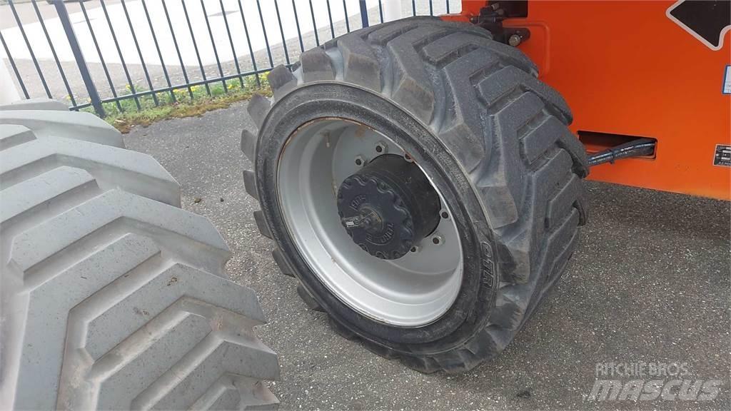 JLG 680SGW+ Teleskopske podizne platforme