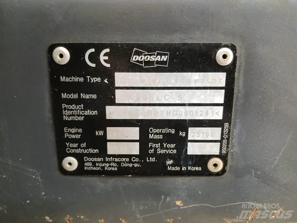 Doosan DX 255 LC Bageri gusjeničari