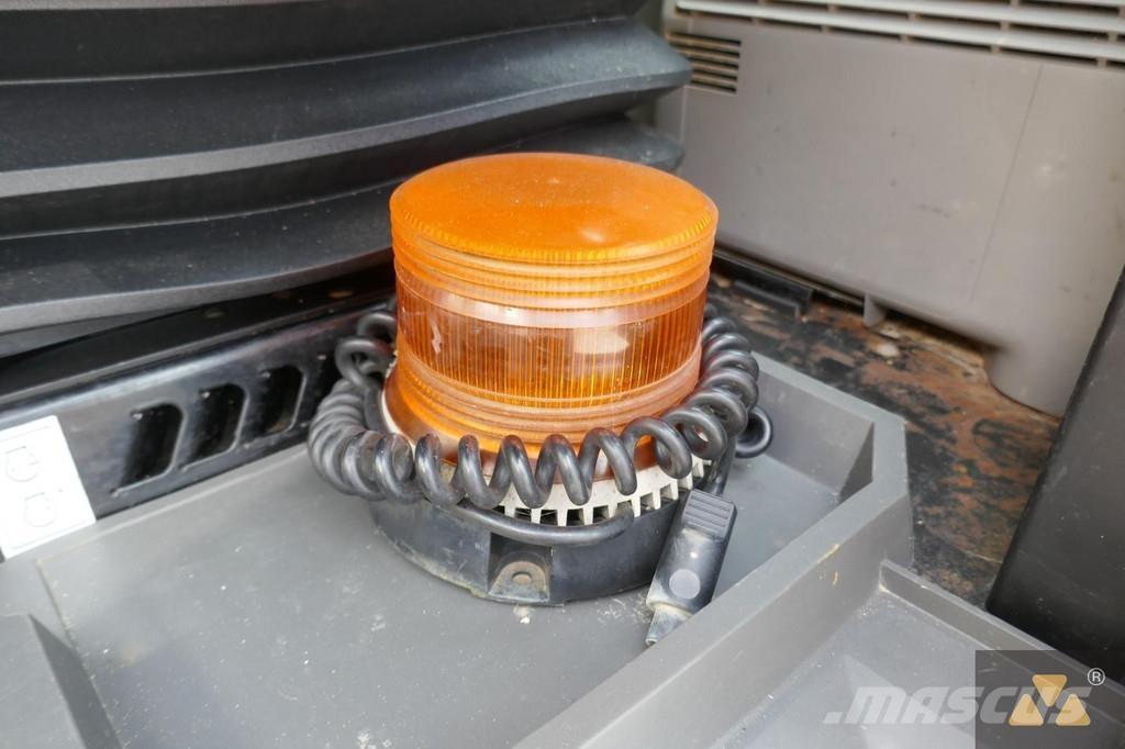 CAT 320 Bageri gusjeničari