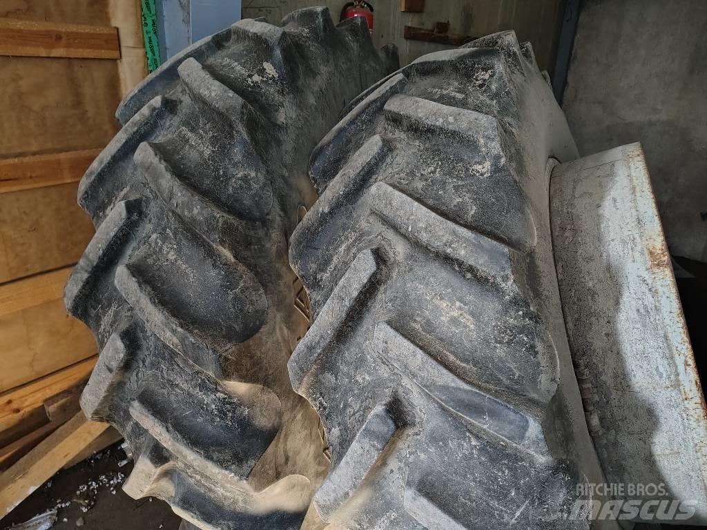 Raju 18.4R38 Gume, kotači i naplatci